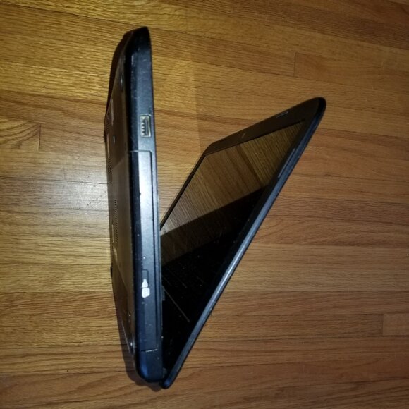 Dell Inspiron 3437 16Gb Ram 1TB SSD - Picture 4 of 5